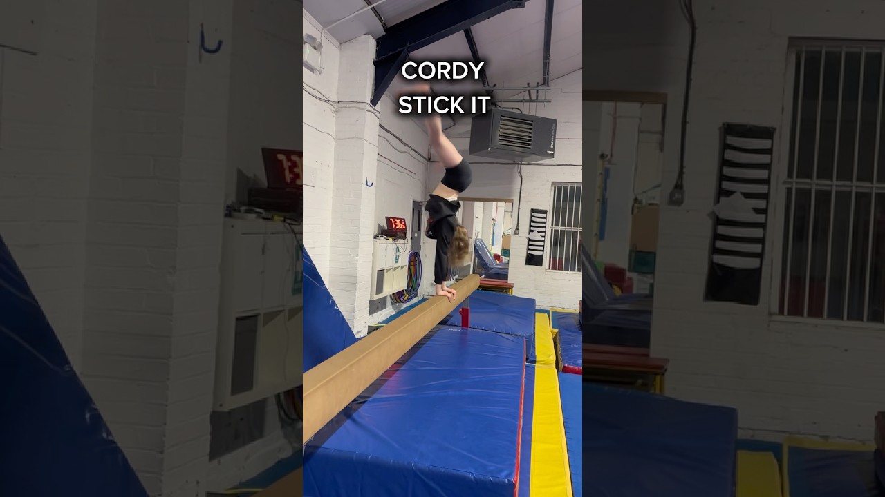 #gimnastyczka #sport #trendy #trendyspodenki #wirusowe #fyp #cordy #atletyczny #xyzbca #jestemnowa,alenajmniej