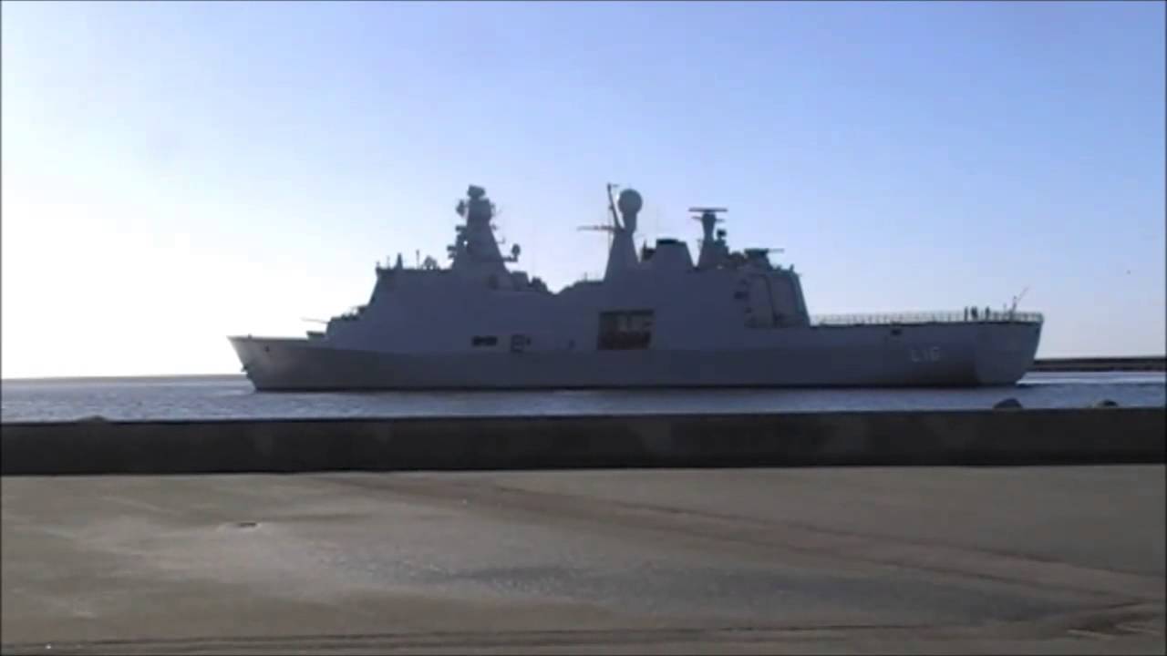 Absalon leaving the Port of Frederikshavn
