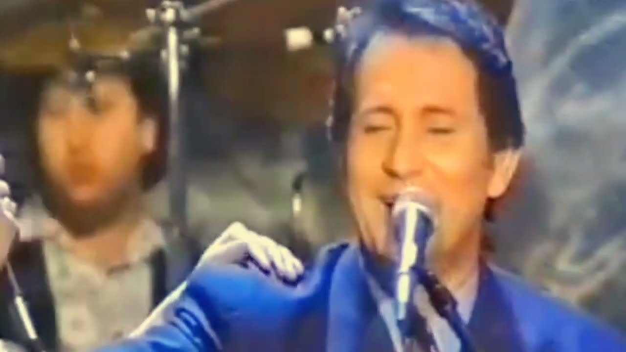 Μάκης Χριστοδουλόπουλος - Τι να την κάνω την καρδιά μου.