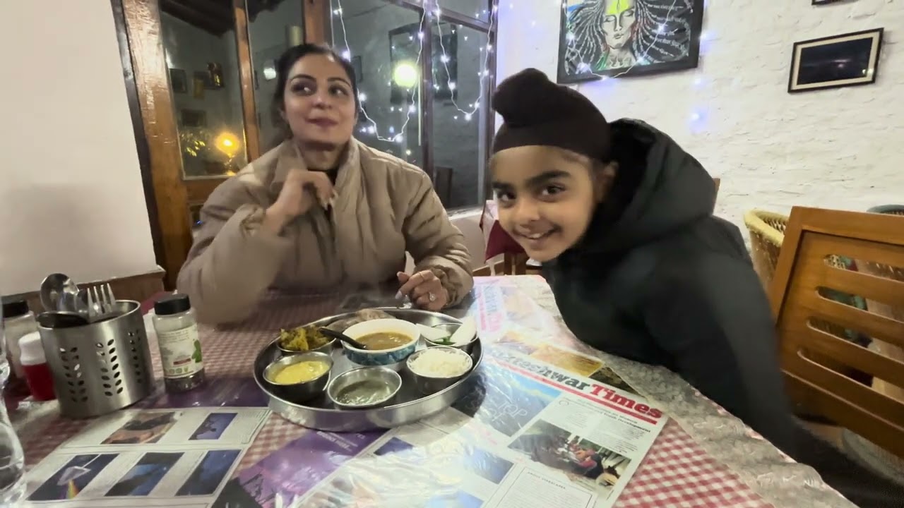 Kumaoni Thali First Time Experience 🍽️ | Uttarakhand Ka Famous Food Taste Test & Honest Review!