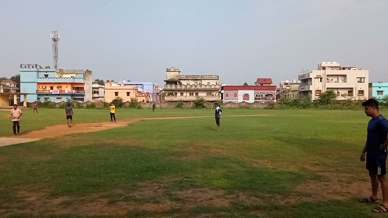 6 ball 18 runsone of the best batsman (barik) vs cutter bowler (prajapati)🏏Watch full video👍😍