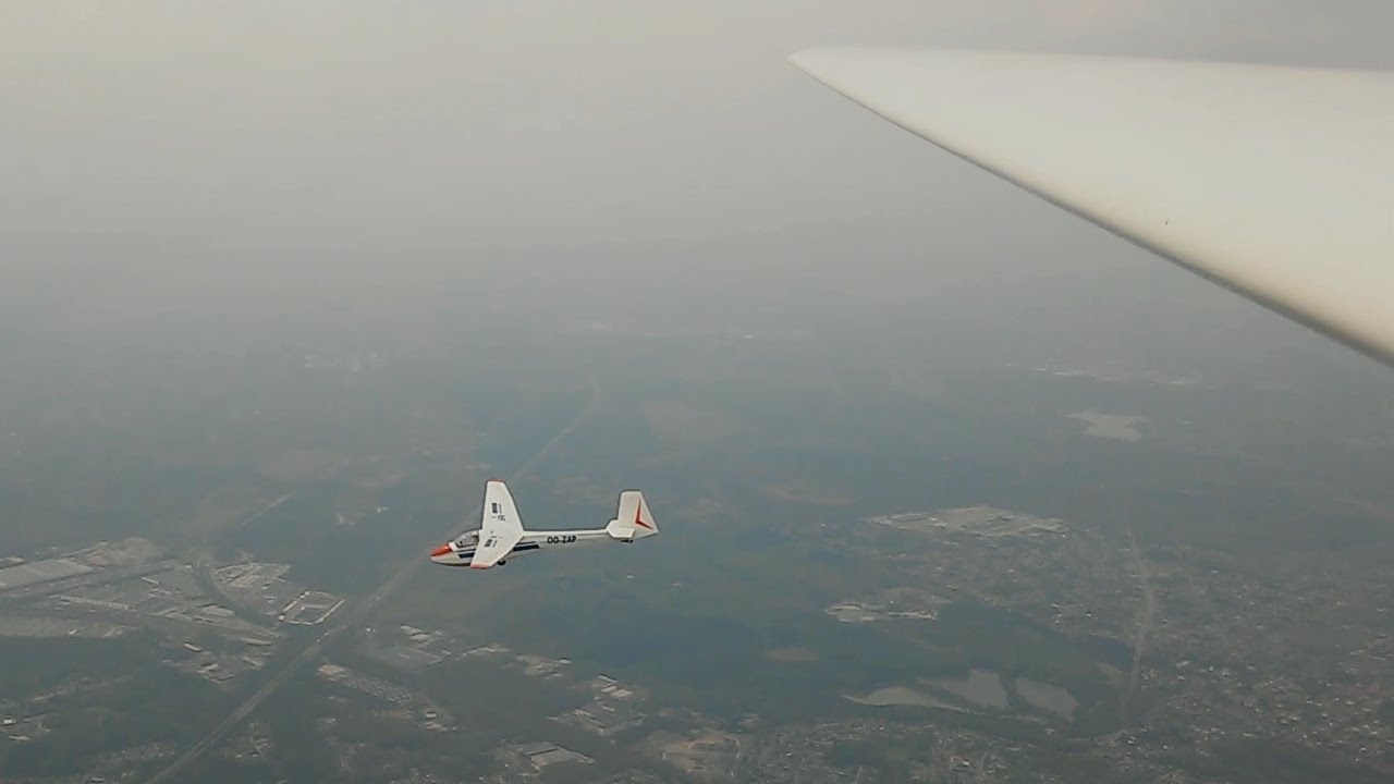 Grob Astir CS vs Schleicher Ka8  formation