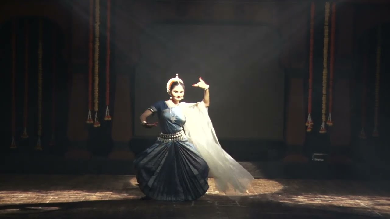 Odissi Manikya Veena Mangalacharan - Mansi Ahire