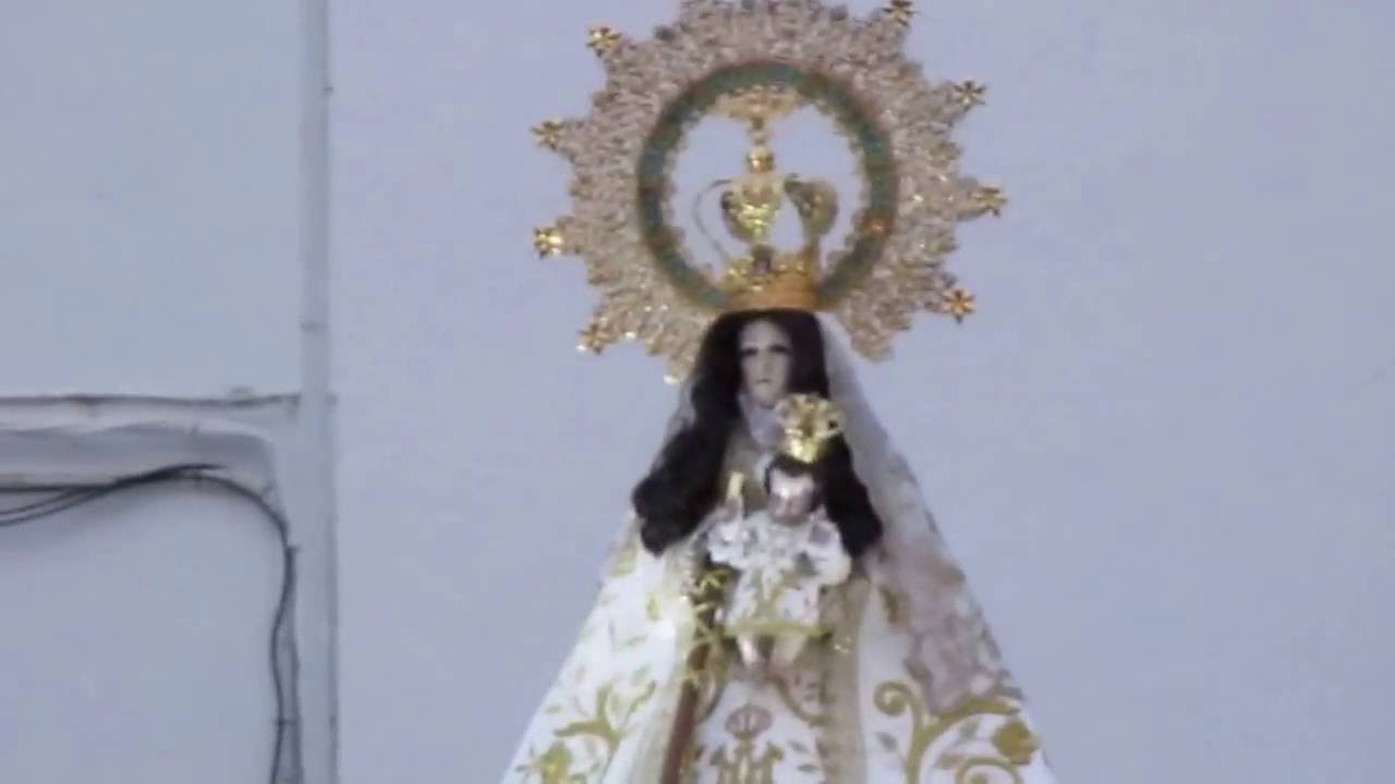Despedida a la Virgen de Magaceda,una vez finalizada la procesión.