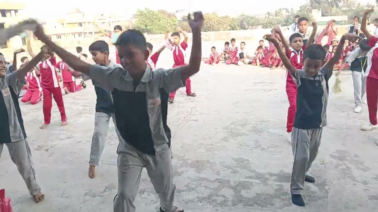 blogger house anuual day practice #bachho ka dance खाकर पान बनारस वाला famous dialogue for students 