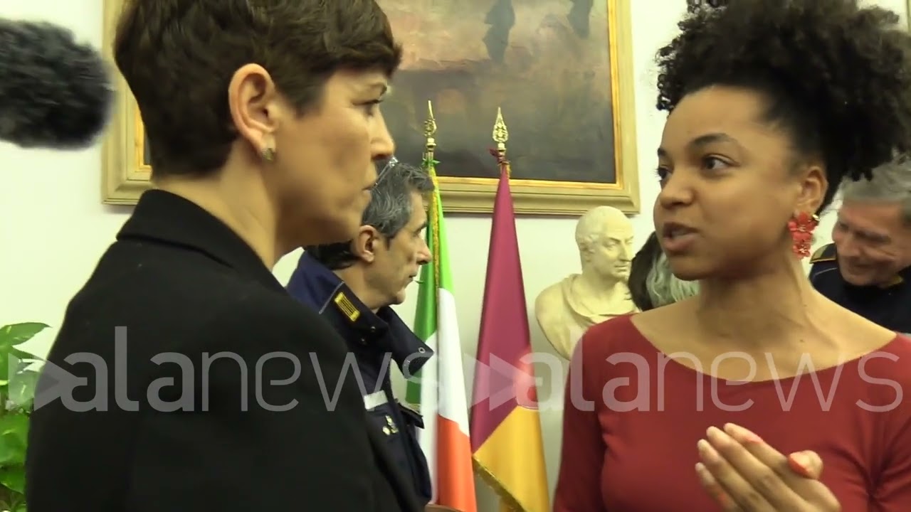 8 marzo, blitz a Roma delle femministe: 