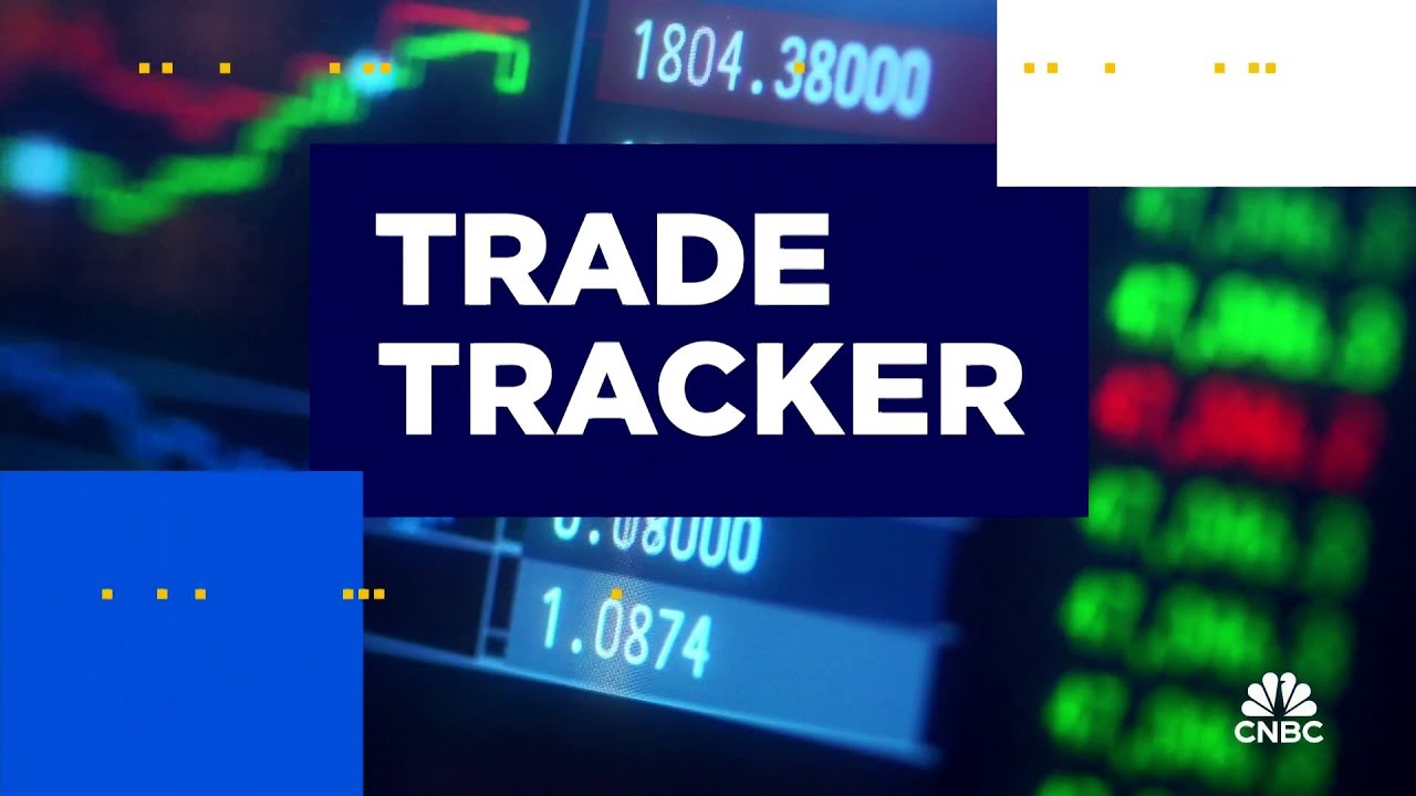 Trade Tracker: Kevin Simpson sells Apple