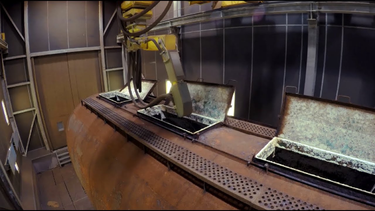 Automatic blast cleaning robot - Railcar Refurbishing