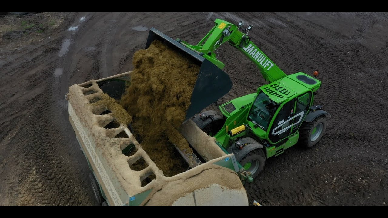 Testimonial - How a Canadian Dairy farm uses a Merlo to saves 300h of work per year.