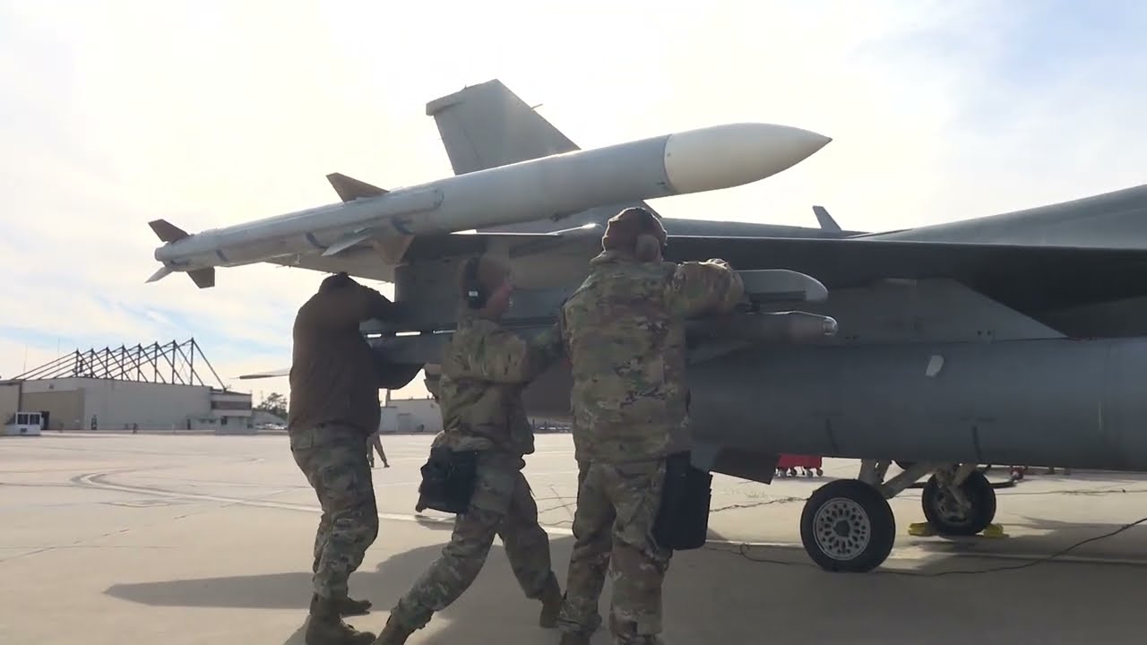 USAF F-16 Fighting Falcon Integrated Combat Turnaround (ICT)