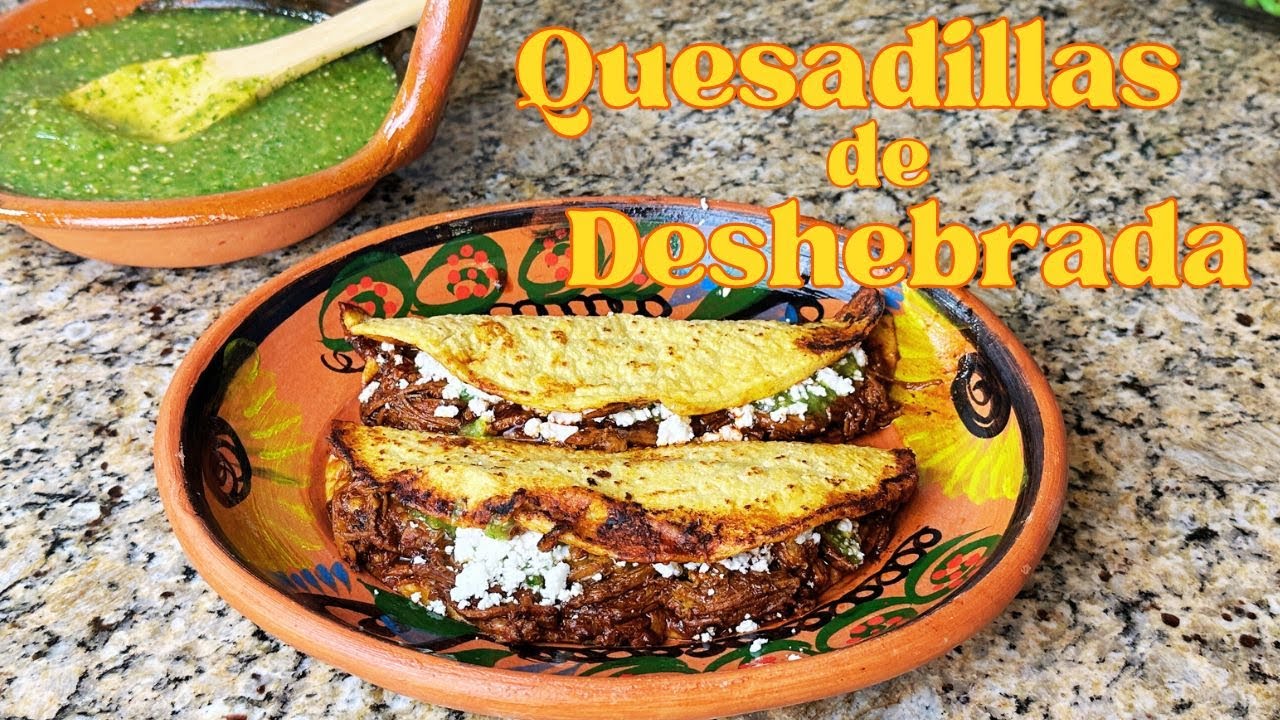 Quesadillas de Deshebrada en Chile Negro | Hogar Dulce Hogar