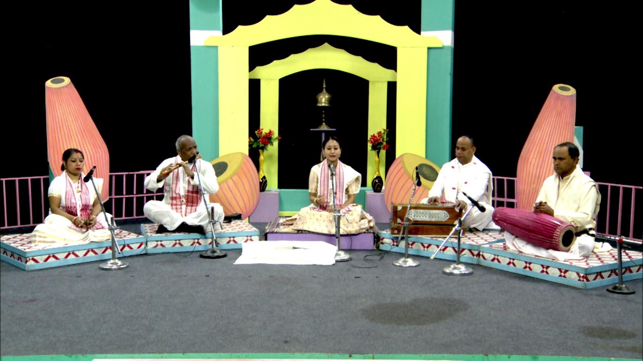BORGEET By SUMI KHOUND .  DDK DIBRUGARH  .