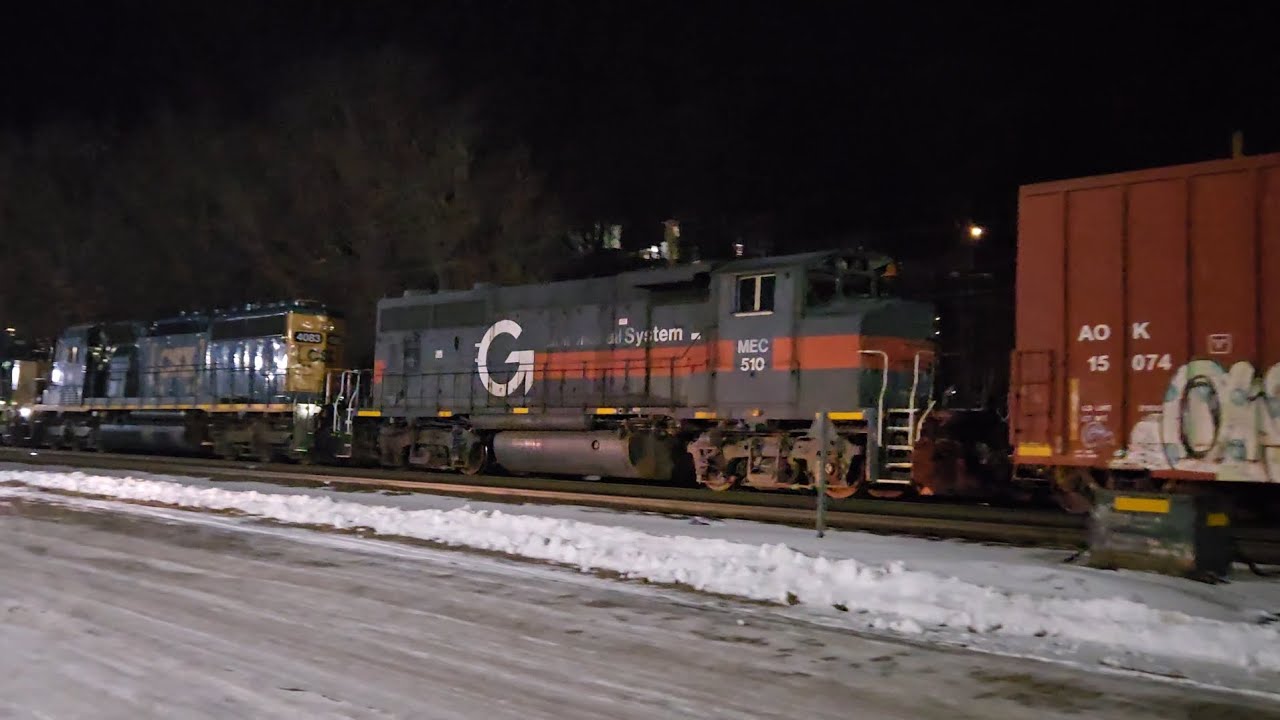 Guilford GP40-2WL Hauled West by CSX M472-23 Through West Springfield, MA (ft Lakeshore Limited 448)