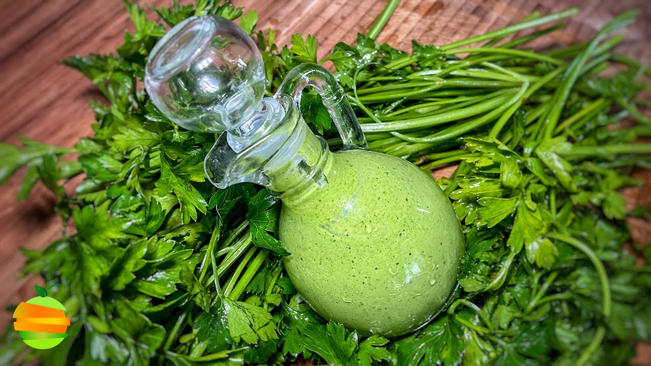 ¿Cómo hacer aderezo de perejil saludable para ensaladas frescas?