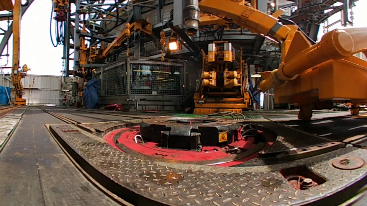 West Aquila Drillship Multi Machine Control Automatic Stand Breaking (360 View)