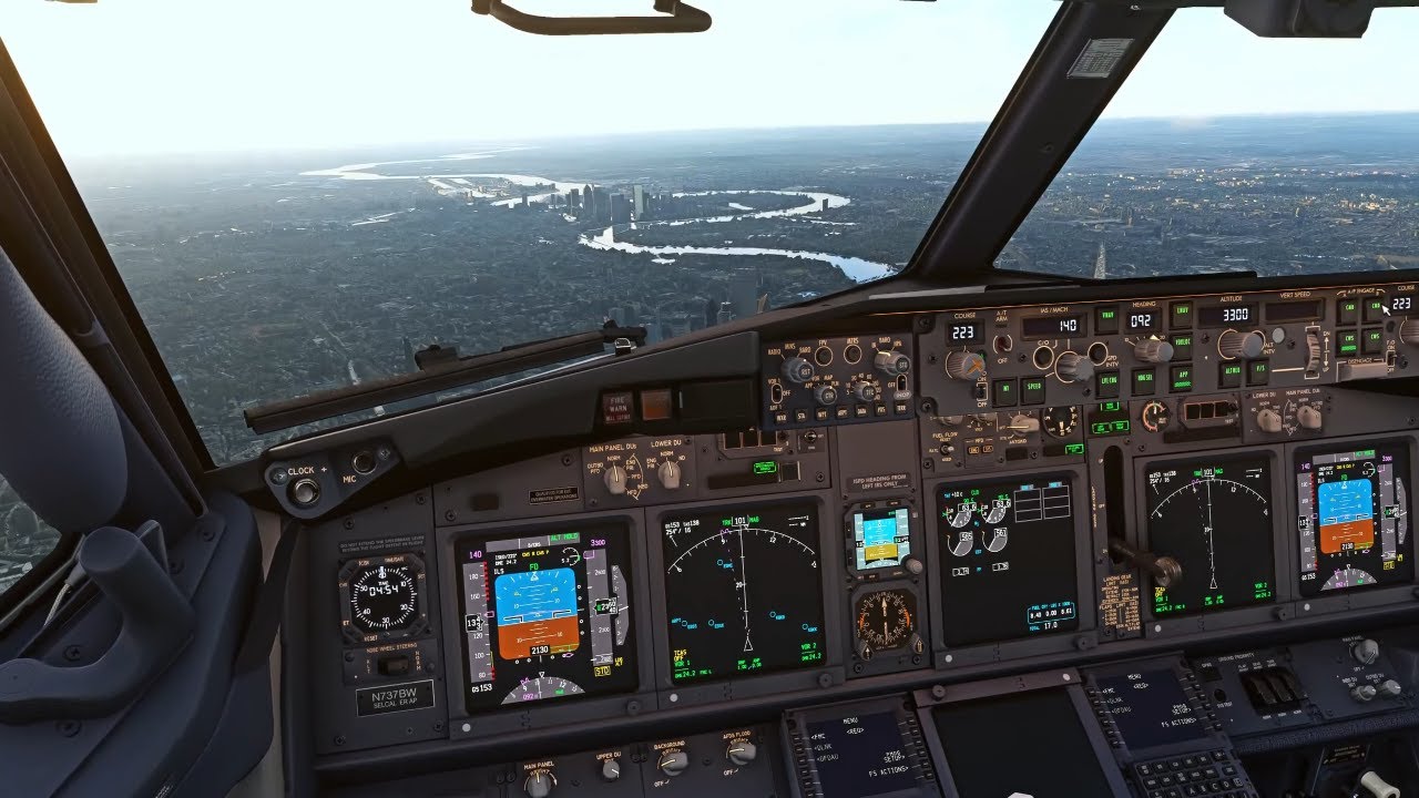 ULTRA Realistic Landing at London City Airport | MSFS | PMDG 737-700 | Cockpit View