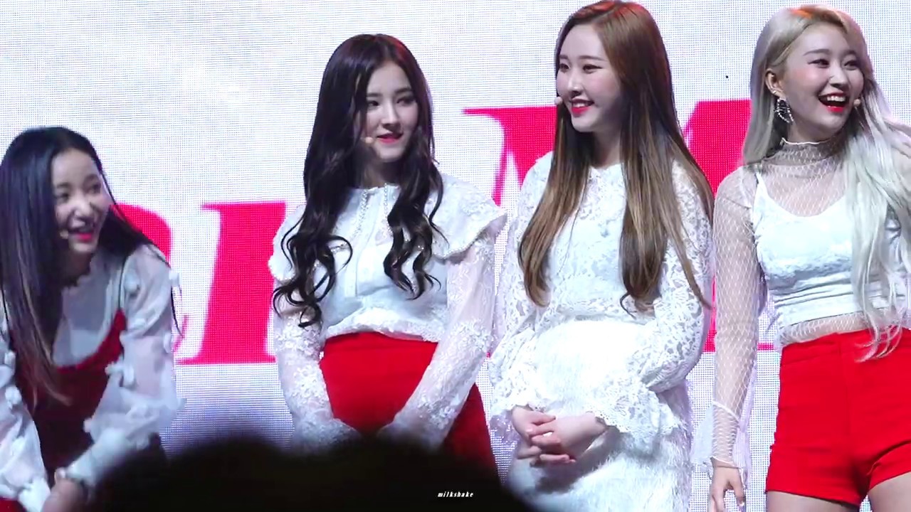 181222 MOMOLAND 모모랜드  Random Play Dance 프리스타일 랜덤 댄스 Nancy 낸시 FANCAM 직캠@ HELLO, MERRY(GO)CHRISTMAS