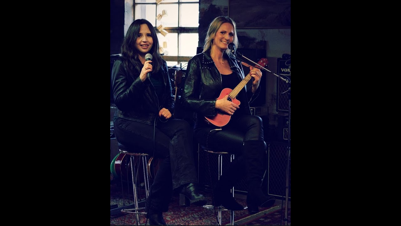 KNOCKING ON HEAVENS DOOR, Guns N' Roses cover Nina&Liv - Link in description!#ukulele #gunsroses