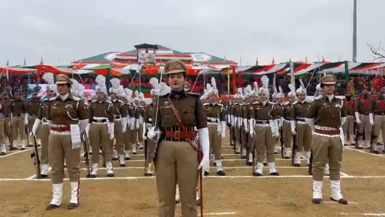 #Watch  | Kashmir marks Republic Day with traditional fervour