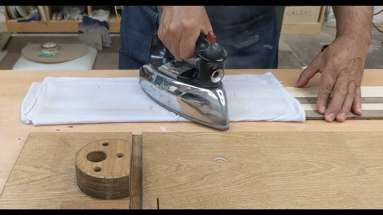 SEGUIMOS DOBLANDO MADERA CON LA PLANCHA PARA ROPA !!