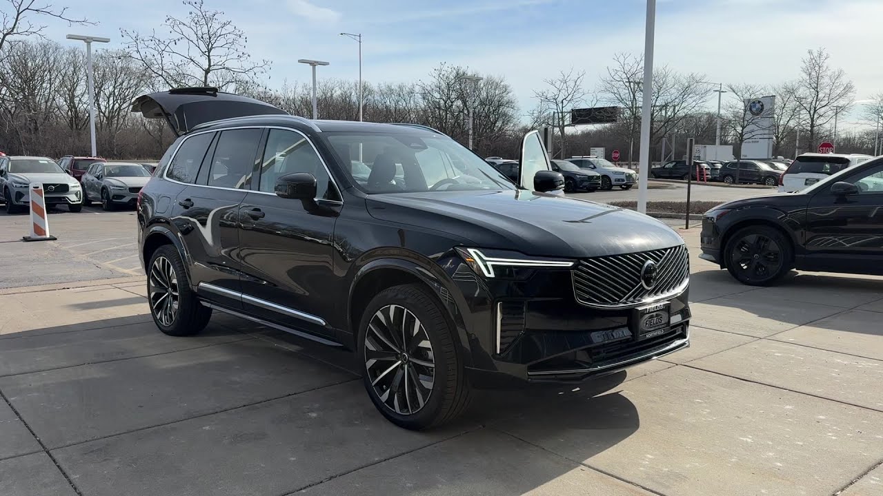 2026 Volvo XC90 Plug-In Hybrid Ultra Highland Park, Evanston, Deerfield, Lake Forest, Winnetka, IL
