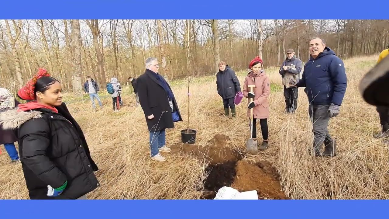 Achtste plantdag in Wij-bos