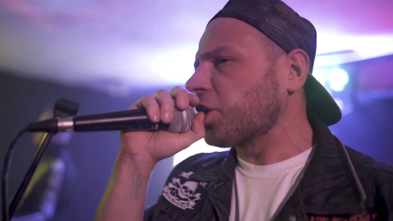 ADHD SYNDROM - 15 lecie Chwała przyjaciołom live z Luzik Pub PUNK
