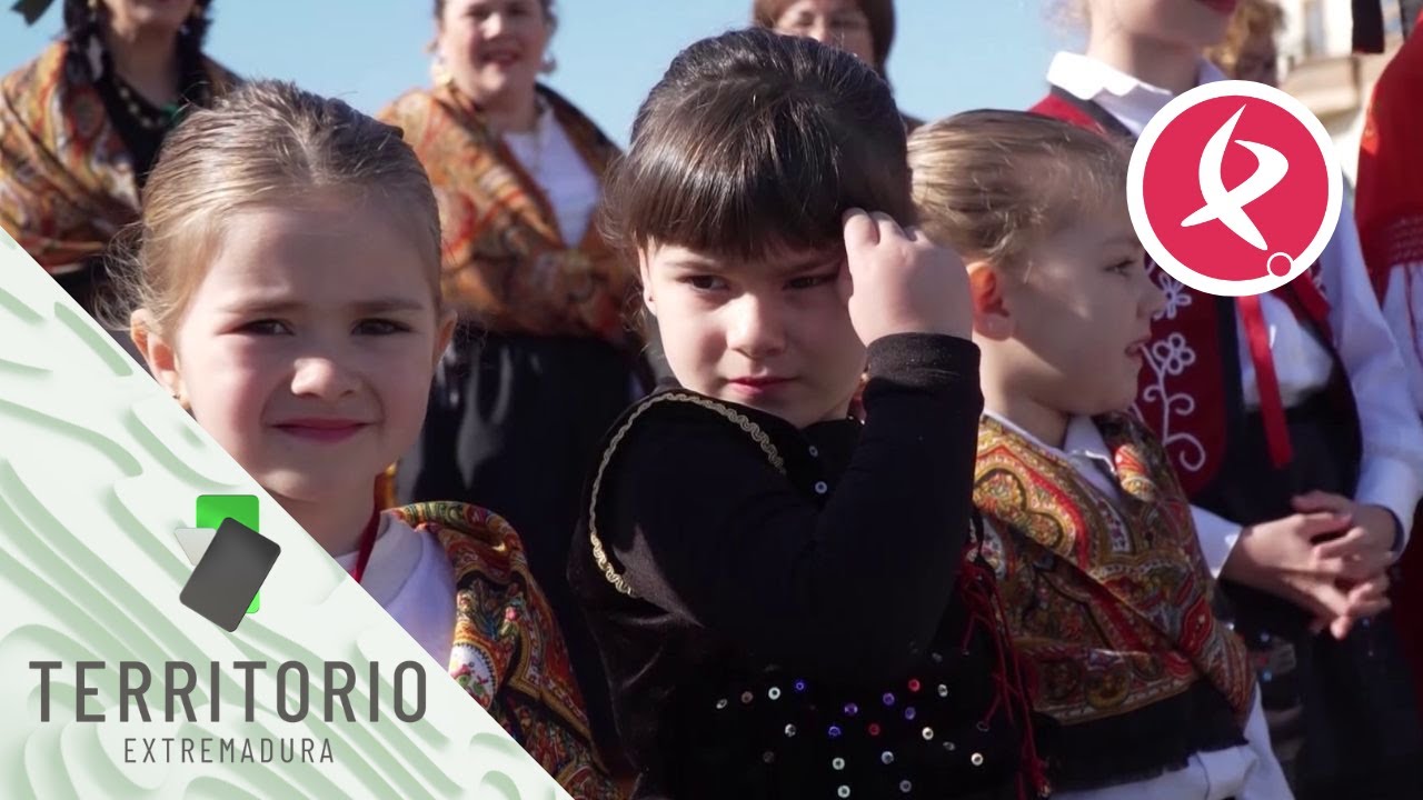 Arraigando la cultura de Mohedas de Granadilla en los más pequeños | Territorio Extremadura