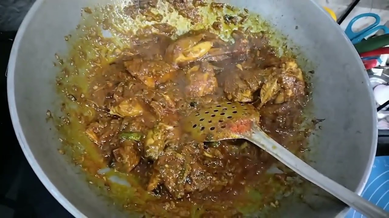 Chicken Fried Rice # Quick Recipe # रात की बची हुई चिकन करी और बचे हुए चावल से बनाए 🫰