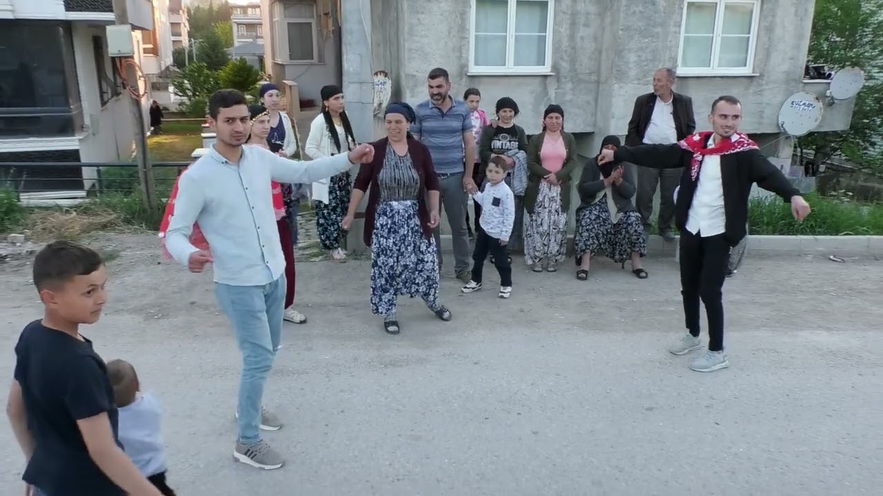YALOVADAN EMRAH AKYÜZ KARDEŞİMİN KENDİ ARAMIZDA ASKER EĞLENCESİ HAYIRLI TESKERELER  KARDEŞİM