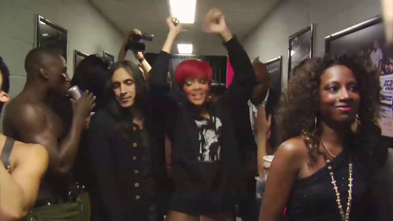 The Making of Loud - RIHANNA