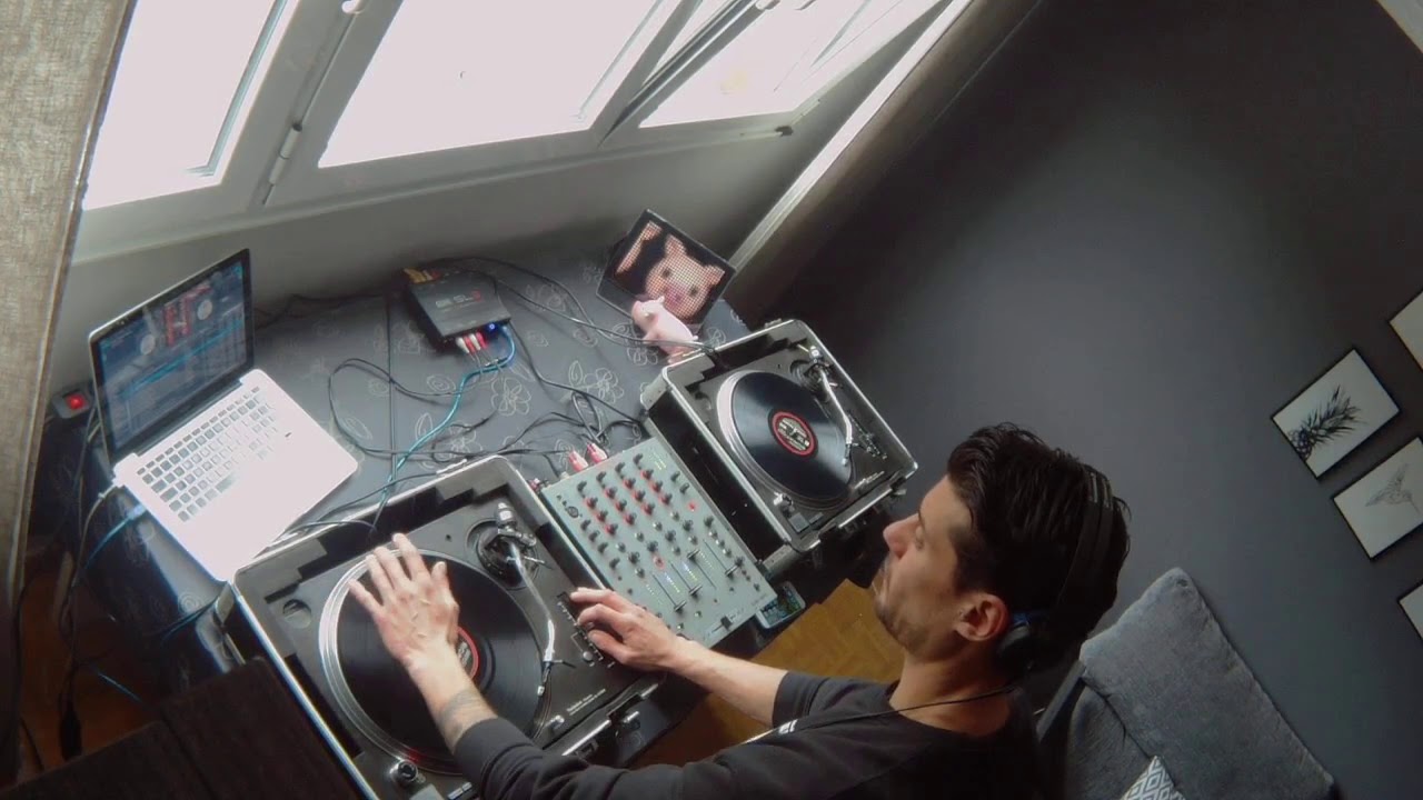 Mart.inV @ Pueblini&acute;s Rave Covid (Streaming 3)