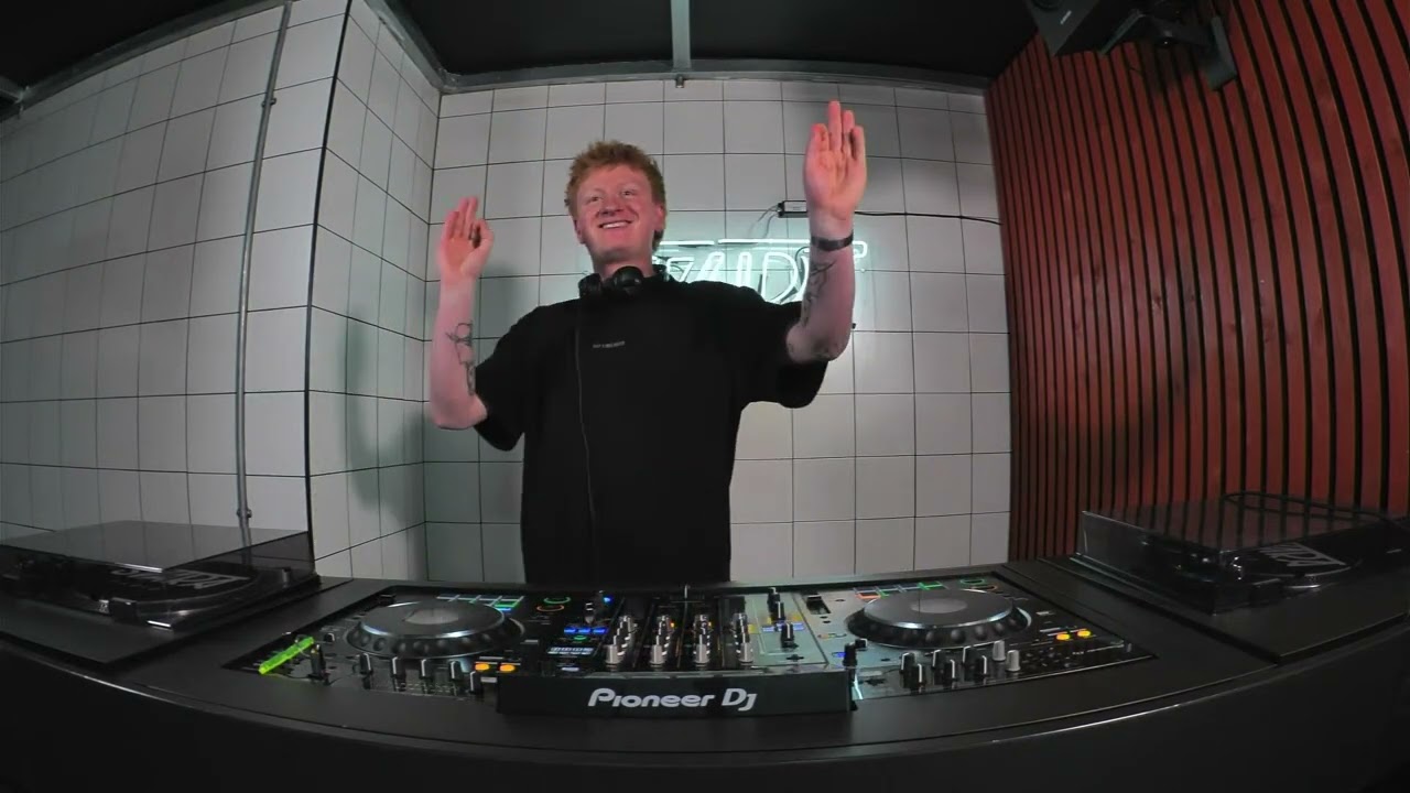 ON2ON2 | Svara Radio ( HOUSE, UKG) 27.11.25