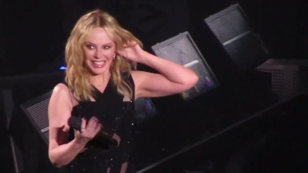 Kylie Minogue - Can't Get You Out of My Head (Live in Tokyo 2025)