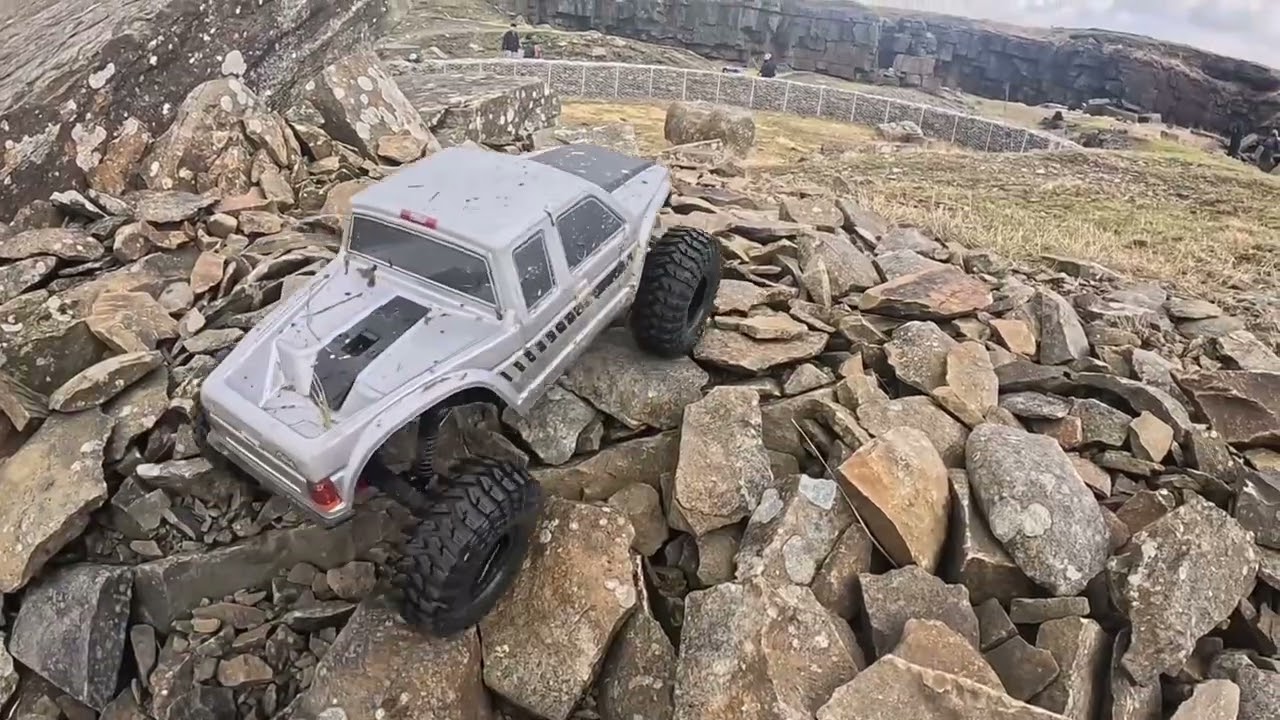 Axial scx10iii coyote Lee quarry