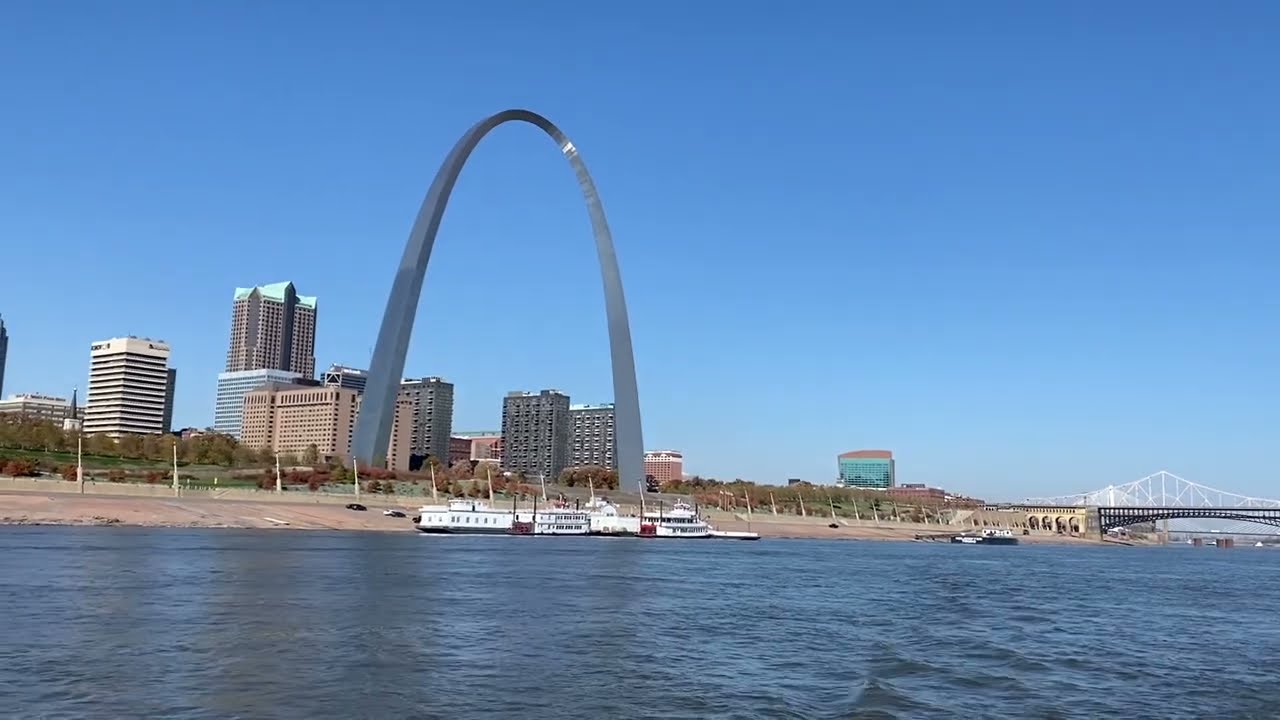 Dodging barges on The Mighty Mississippi-America’s Great Loop