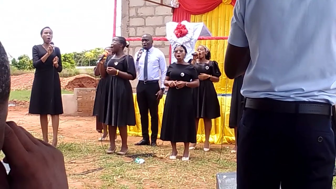 Anointed singers (live performance)Azimio sda church.