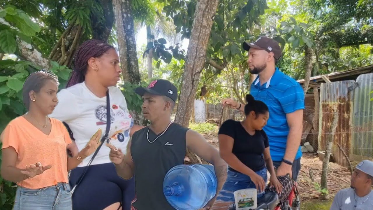 Hombre fue sorprendido vendiendo agua de una barrica de su casa a sus vecinos película completa