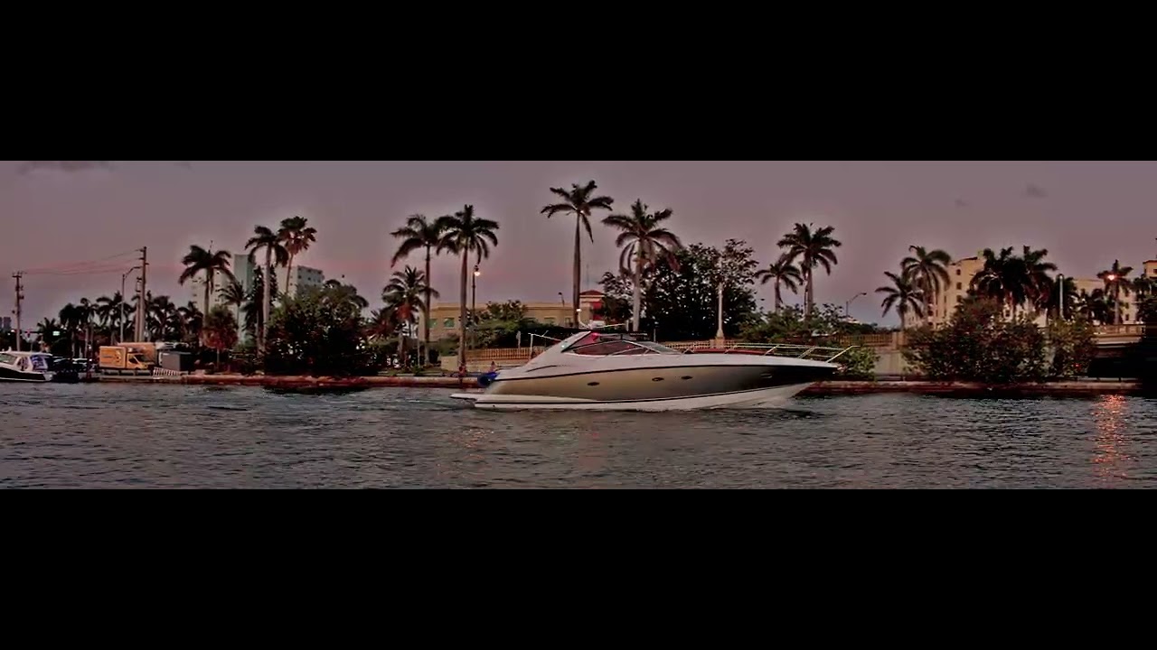 A Sunday afternoon on the Intracoastal Waterway, in Hollywood, Florida.