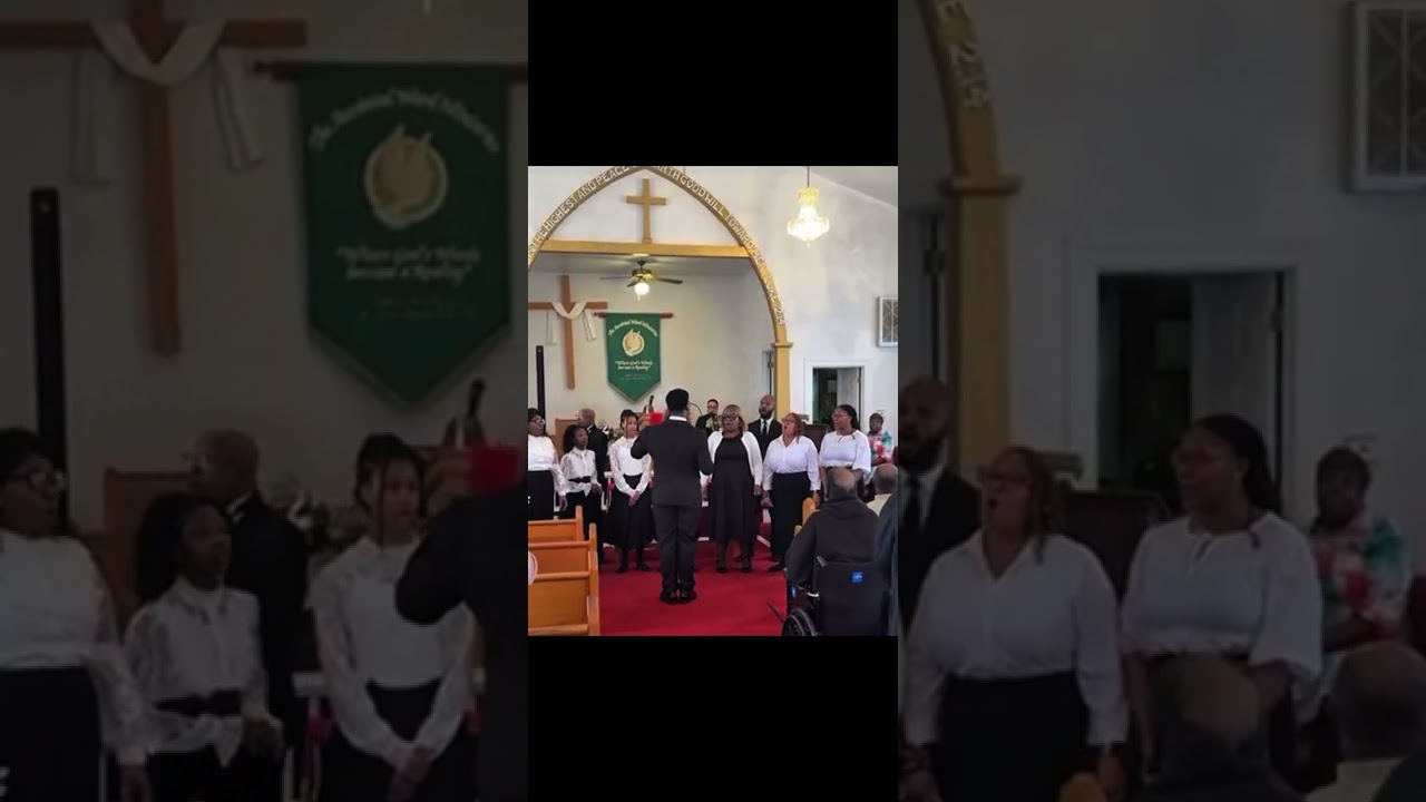 Pughsville Choir Sings 