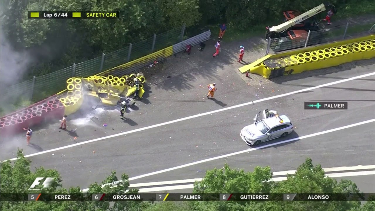 Kevin Magnussen's huge crash l Belgium 2016
