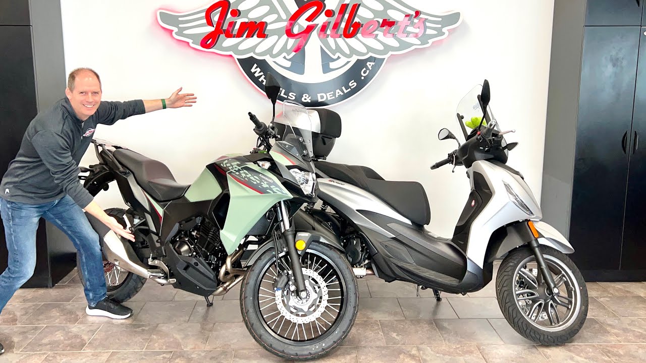 Легкие туристические мотоциклы! &mdash; Kawasaki Versys-X 300 2023 года против Piaggio BV 400 (Беверли)
