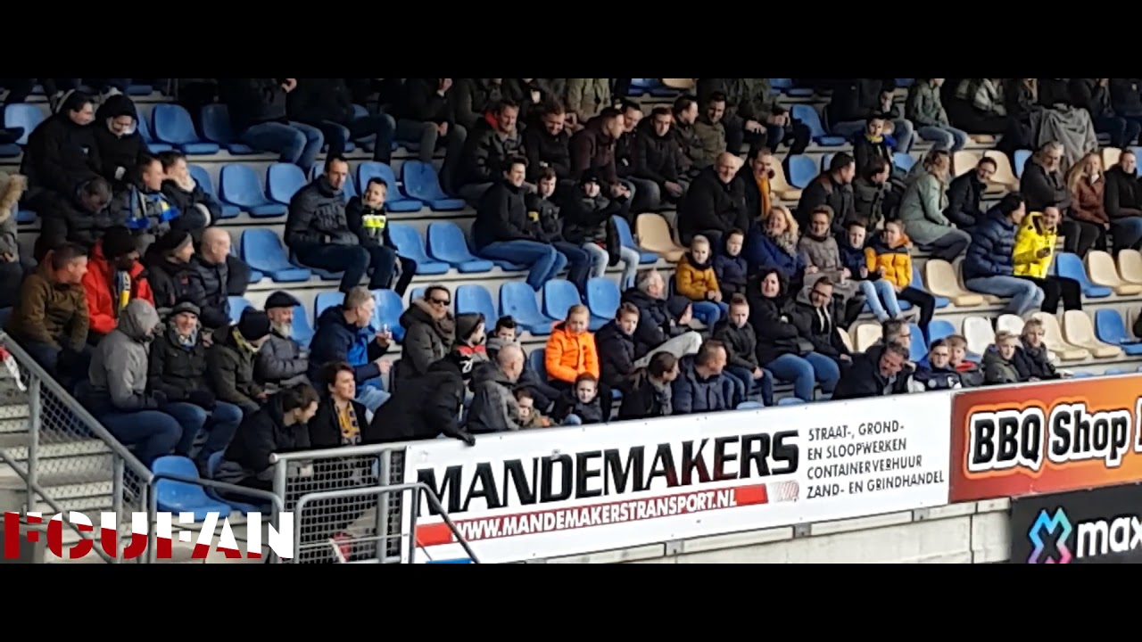 [FCUFAN] RKC Waalwijk- FC Utrecht | Jochie op het thuisvak krijgt FC Utrecht muts