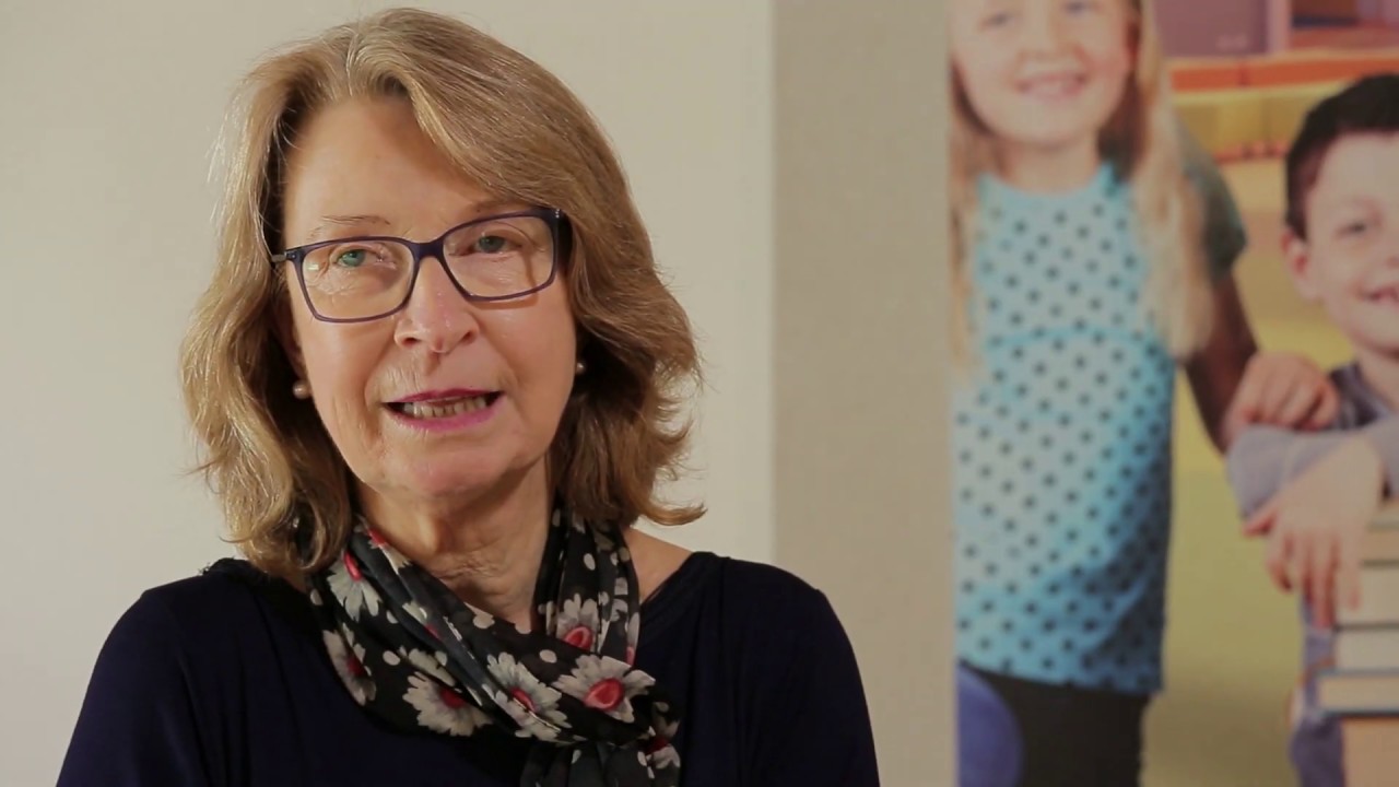 Come diventare bambini bilingui? La prof.ssa Taeschner ne parla alla scuola primaria Happy Child