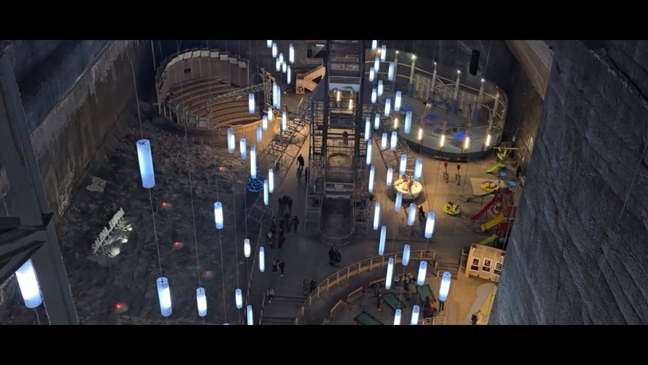 🧑‍🤝‍🧑600.000 de turisti pe an! Ghiciti ce salina este??🧂👉 COMMENT 👈