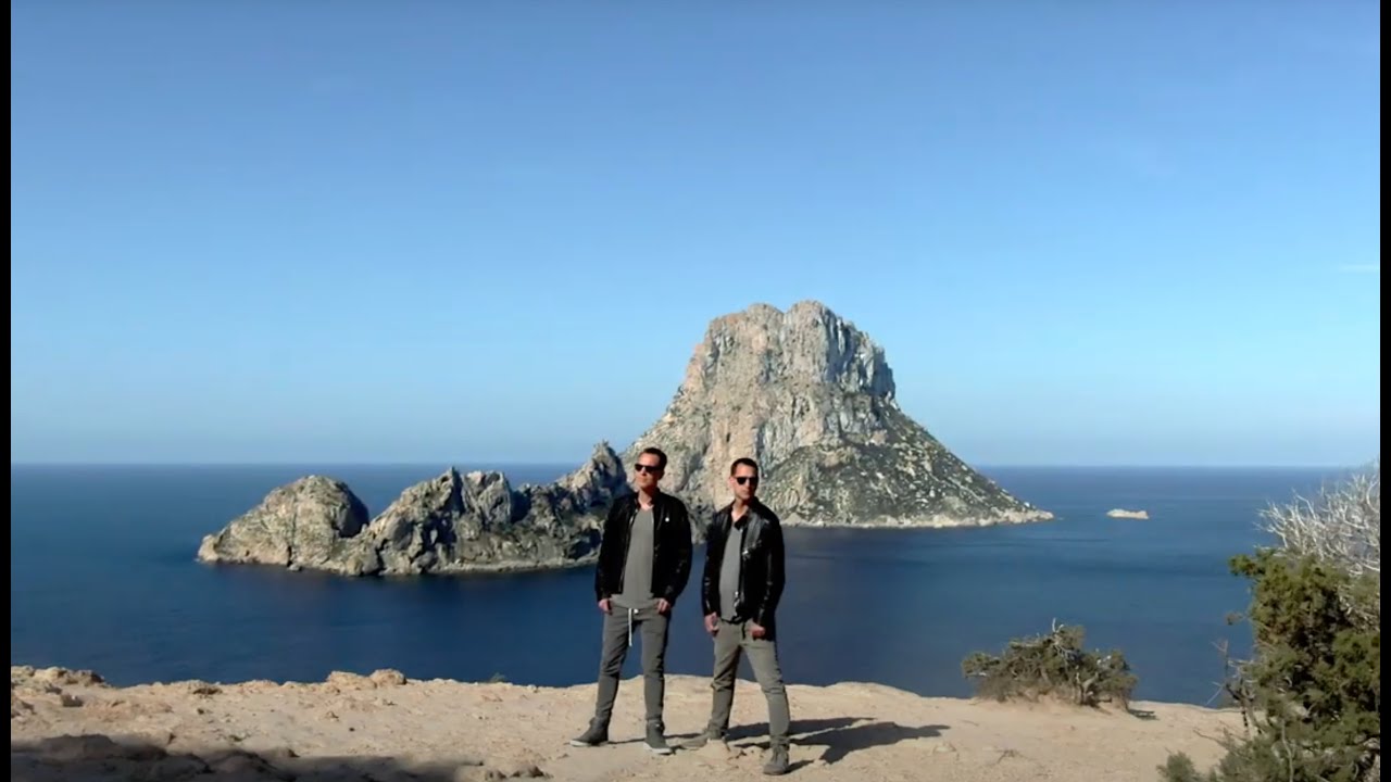 Blank & Jones with Emma Brammer - Right Time (Official Video)