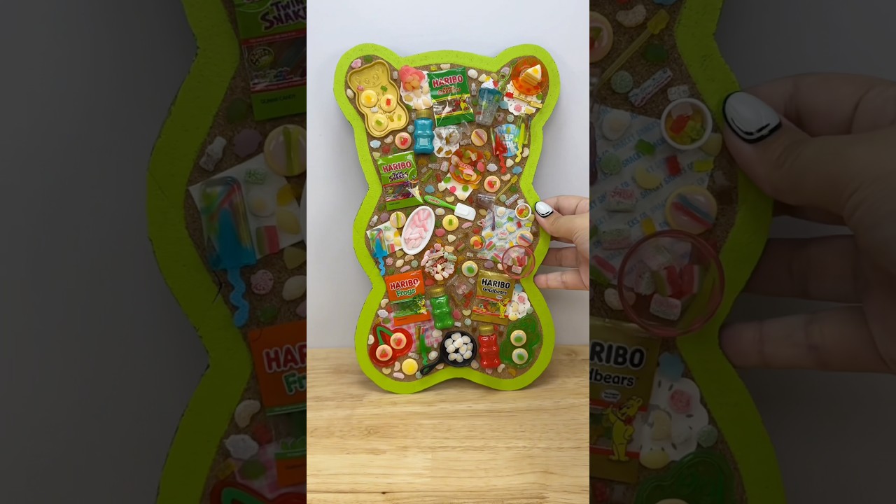 Создайте вместе со мной мини-витрину конфет Haribo, используя набор Miniverse Haribo Multipack!