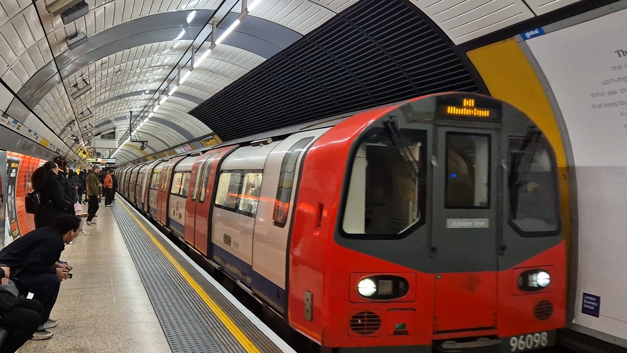 London Underground Jubilee Line 1996 Stock Trains (31 January 2026 pt2)