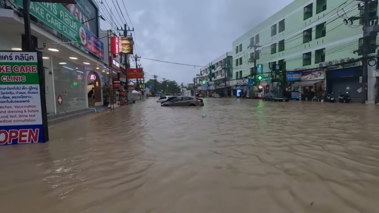 HUGE FLASH FLOODING IN PHUKET [PATONG BEACH] THAILAND!