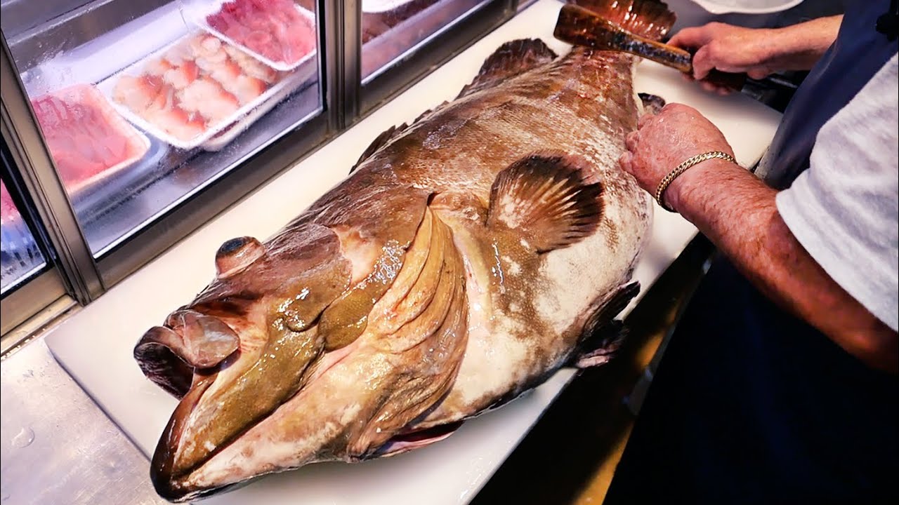 Японская кухня - САШИМИ ИЗ ГИГАНТСКОГО ГРУППЕРА рулеты из капусты морепродукты Окинавы Япония